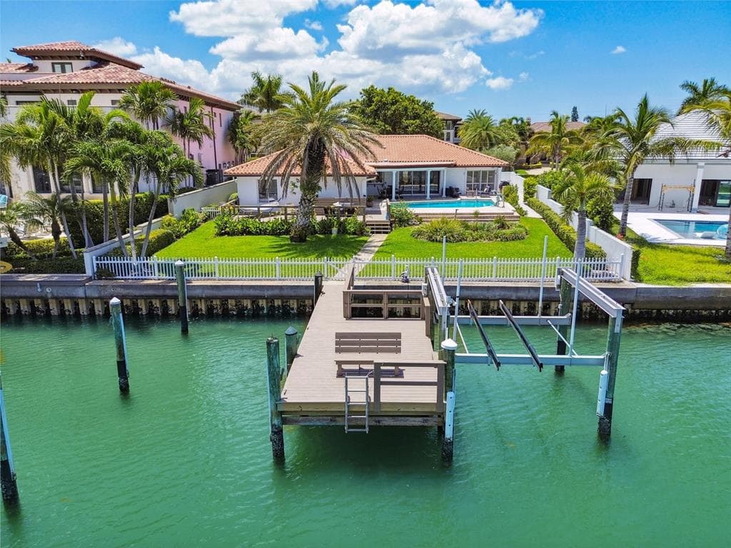 205 HARRISON AVENUE, BELLEAIR BEACH, FL 33786