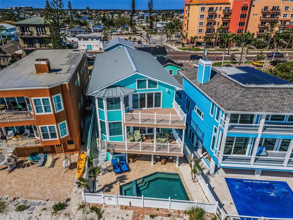 13303 GULF LANE, MADEIRA BEACH, FL 33708