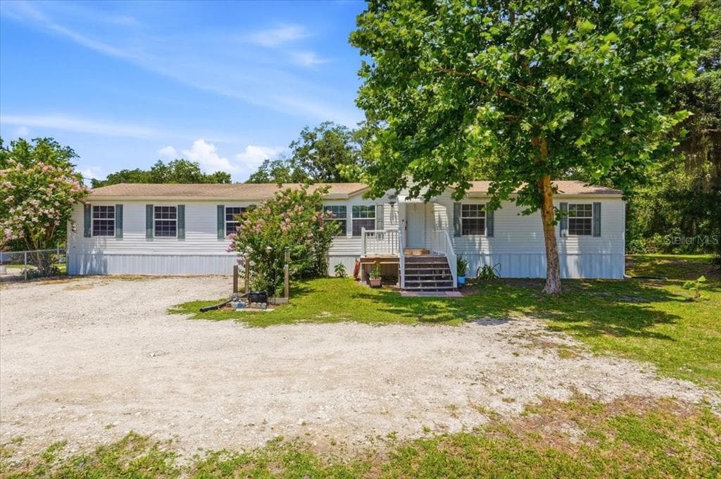 10626 PATHFINDER TRAIL, LAKELAND, FL 33809