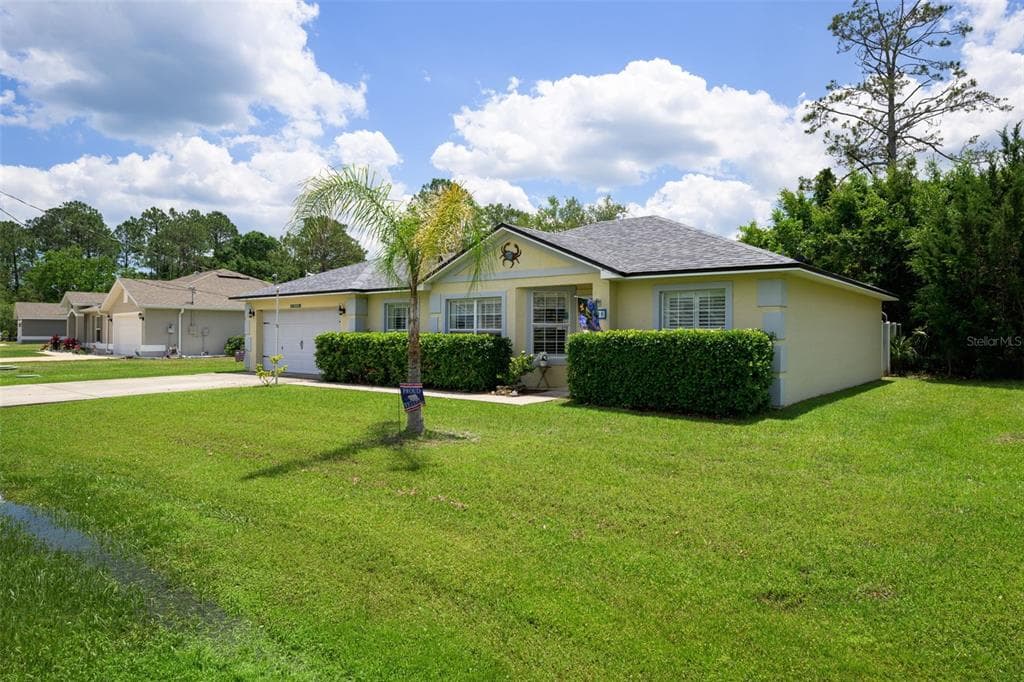 18 PHOENIX LANE, PALM COAST, FL 32164