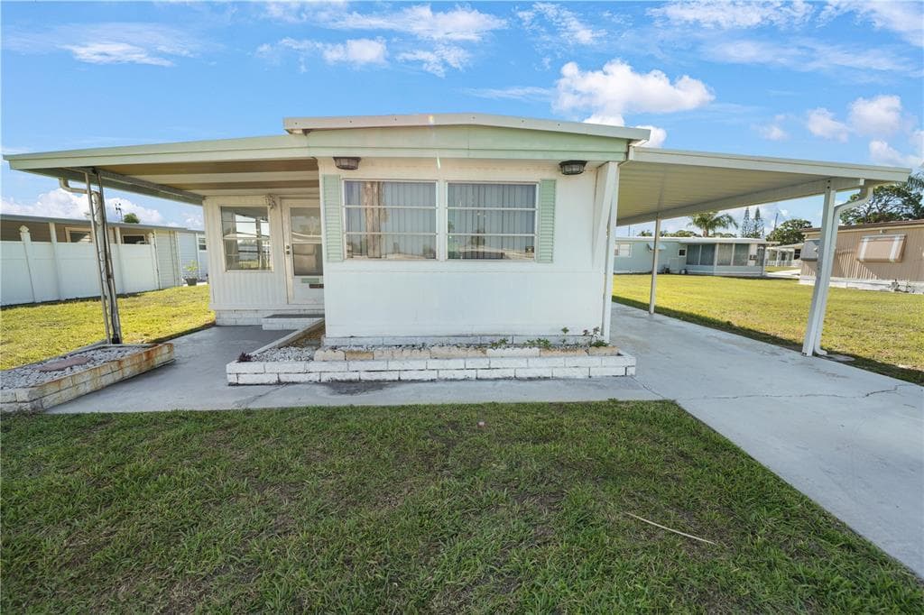 10921 LONDON DRIVE, PORT RICHEY, FL 34668