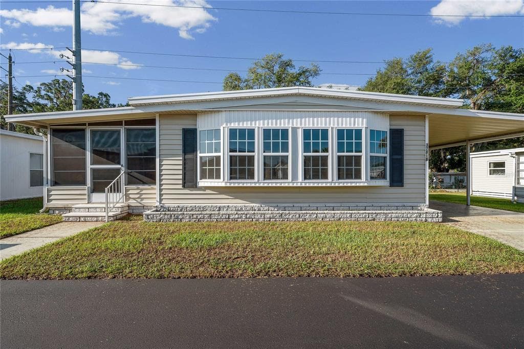 37818 VALENCIA AVENUE, ZEPHYRHILLS, FL 33541