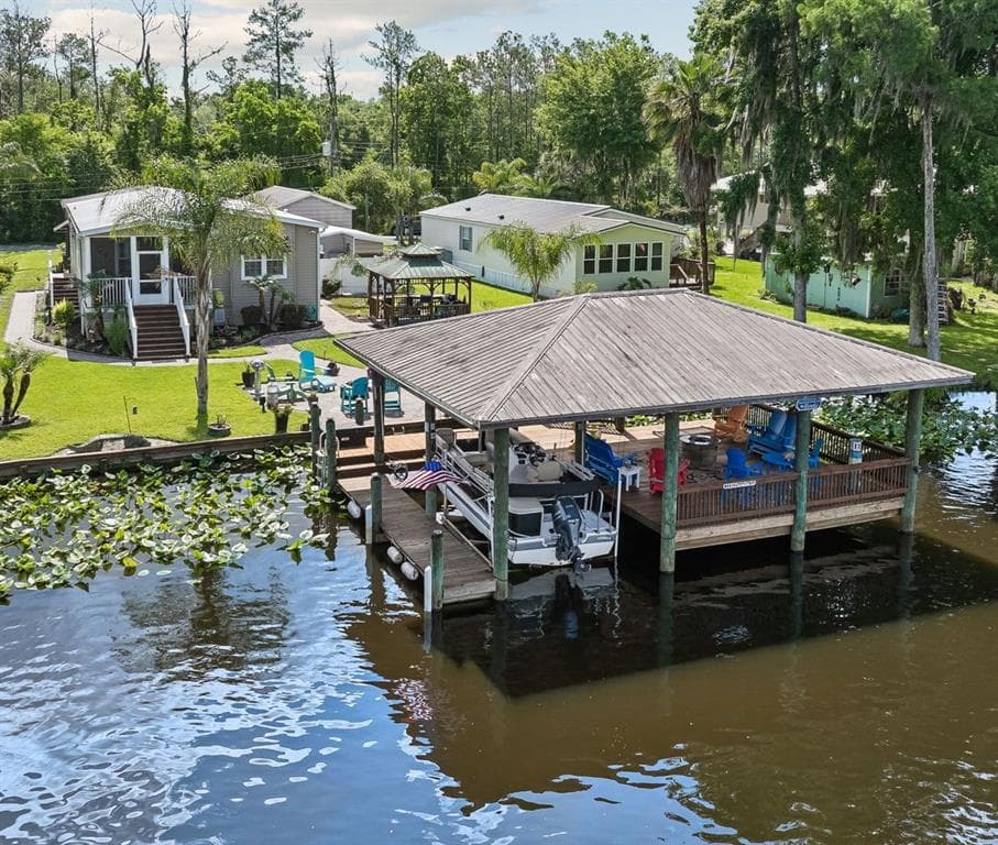 329 PARADISE CIRCLE, SATSUMA, FL 32189