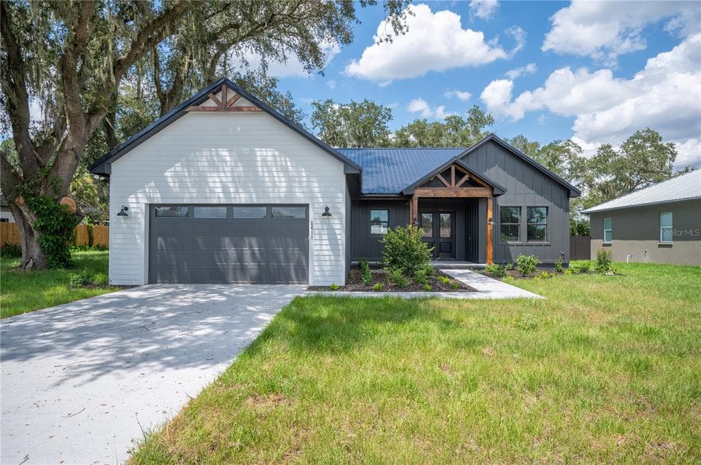 2411 OLD MEDULLA ROAD, LAKELAND, FL 33811