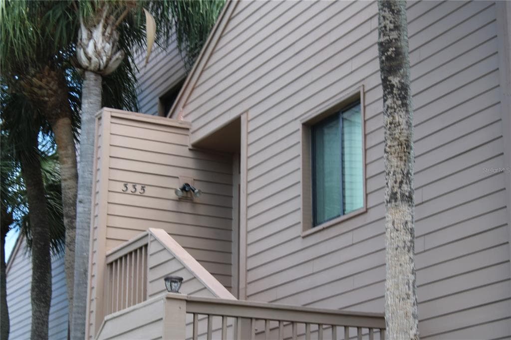 335 WINDRUSH LOOP # 335, TARPON SPRINGS, FL 34689