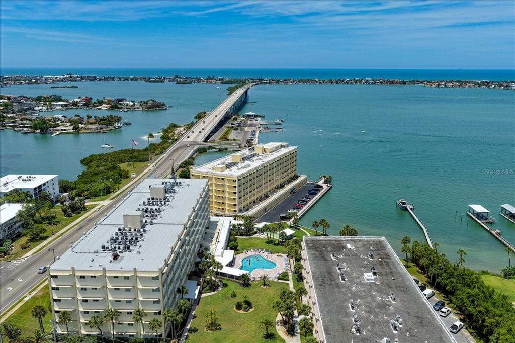 100 BLUFF VIEW DRIVE # 506C, BELLEAIR BLUFFS, FL 33770