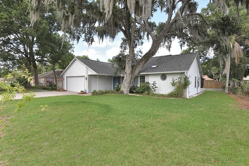 2213 PINE TREE DRIVE, EDGEWATER, FL 32141