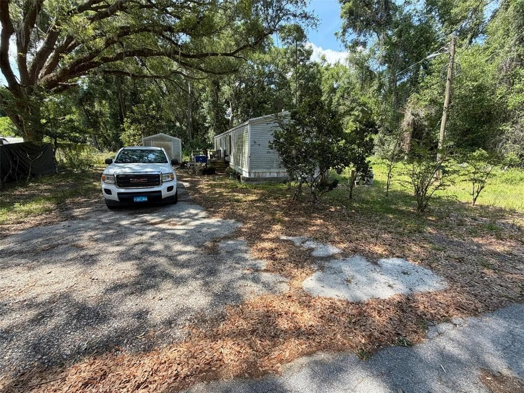 369 CR 552N, BUSHNELL, FL 33513