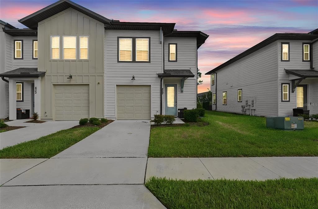 828 LONGBOAT DRIVE, DAVENPORT, FL 33896