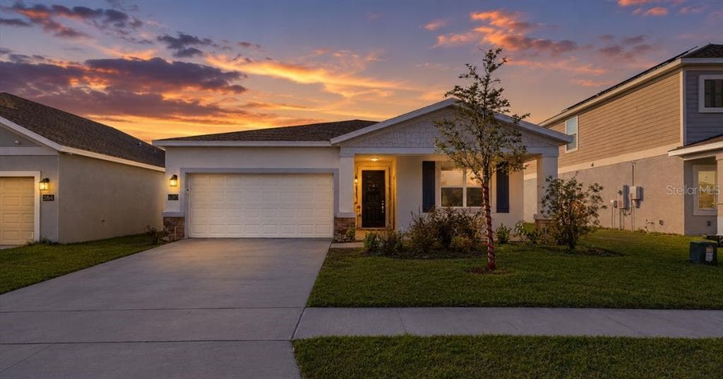 680 GROVE STREET, WINTER HAVEN, FL 33881