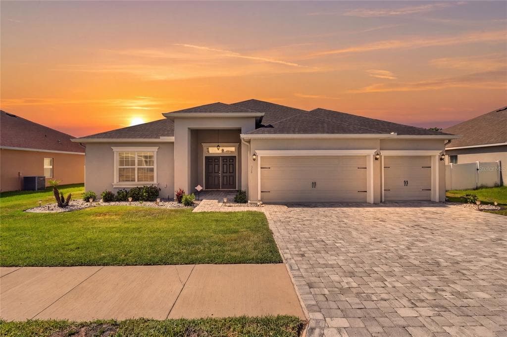 319 TRAVELERS CREEK DRIVE, AUBURNDALE, FL 33823