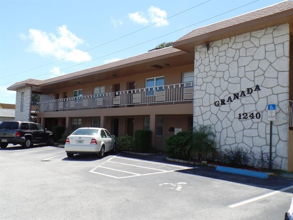 1240 70TH STREET N # 7, ST PETERSBURG, FL 33710