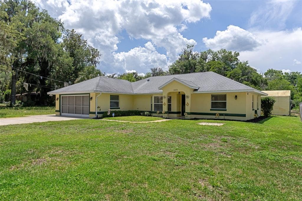 2472 CR 447, LAKE PANASOFFKEE, FL 33538