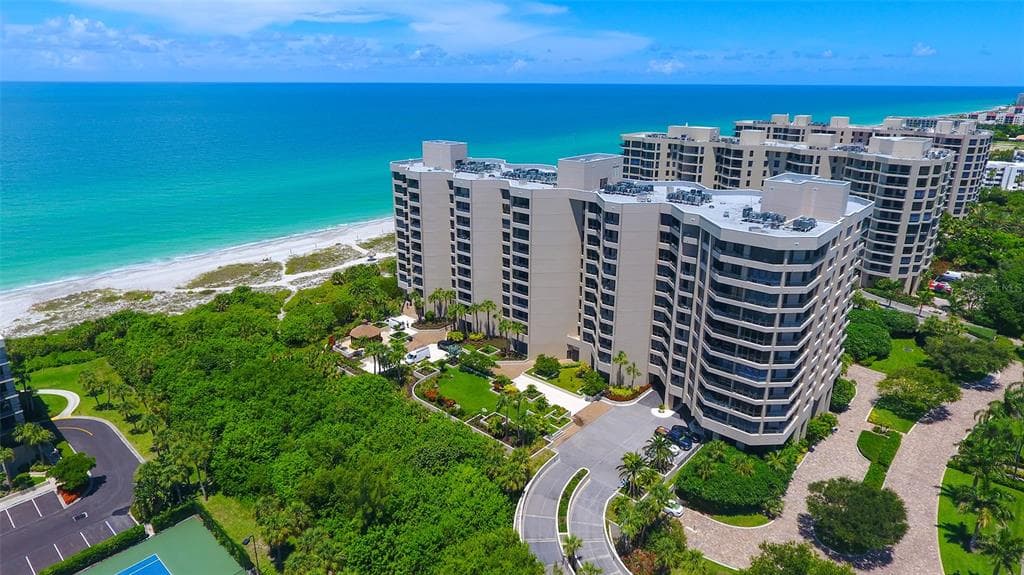 1211 GULF OF MEXICO DRIVE # 105, LONGBOAT KEY, FL 34228