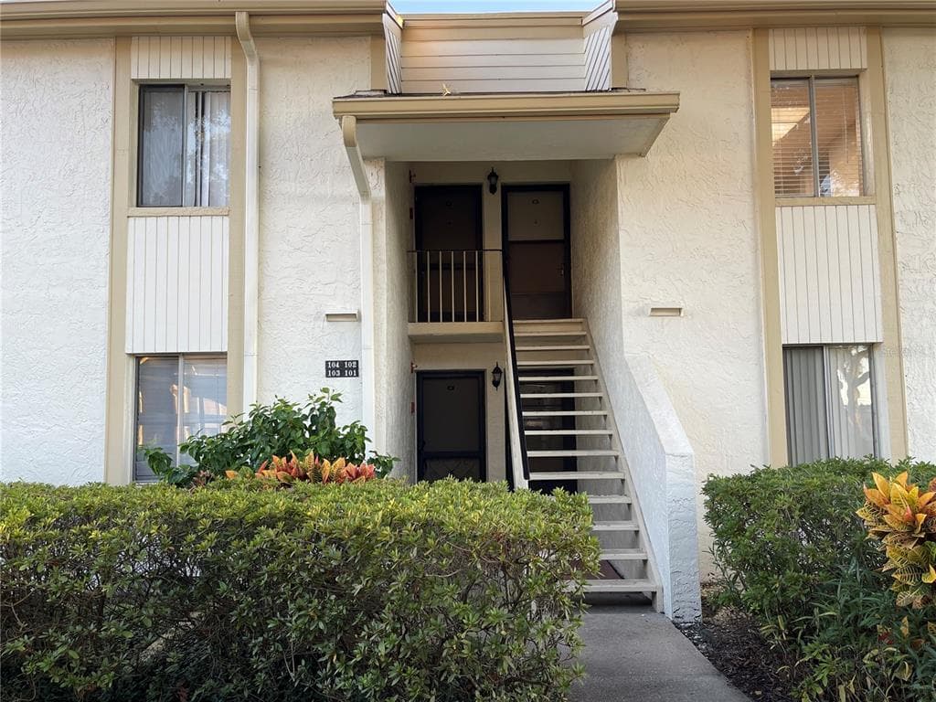 103 PALMETTO COURT # 103, OLDSMAR, FL 34677