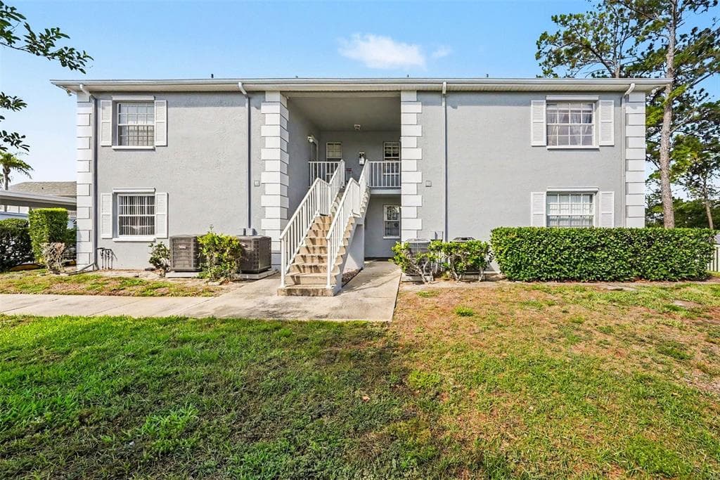 12049 HOOSIER COURT # 203, HUDSON, FL 34667