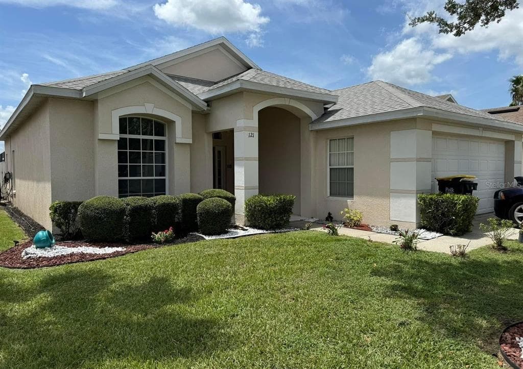 121 BLOOMINGDALE DRIVE, DAVENPORT, FL 33897