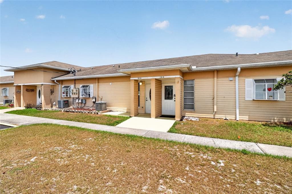 1513 CLUB CIRCLE, LAKESHORE, FL 33854