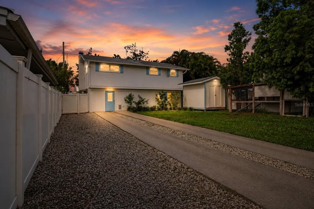 7 GEORGIA AVENUE, CRYSTAL BEACH, FL 34681