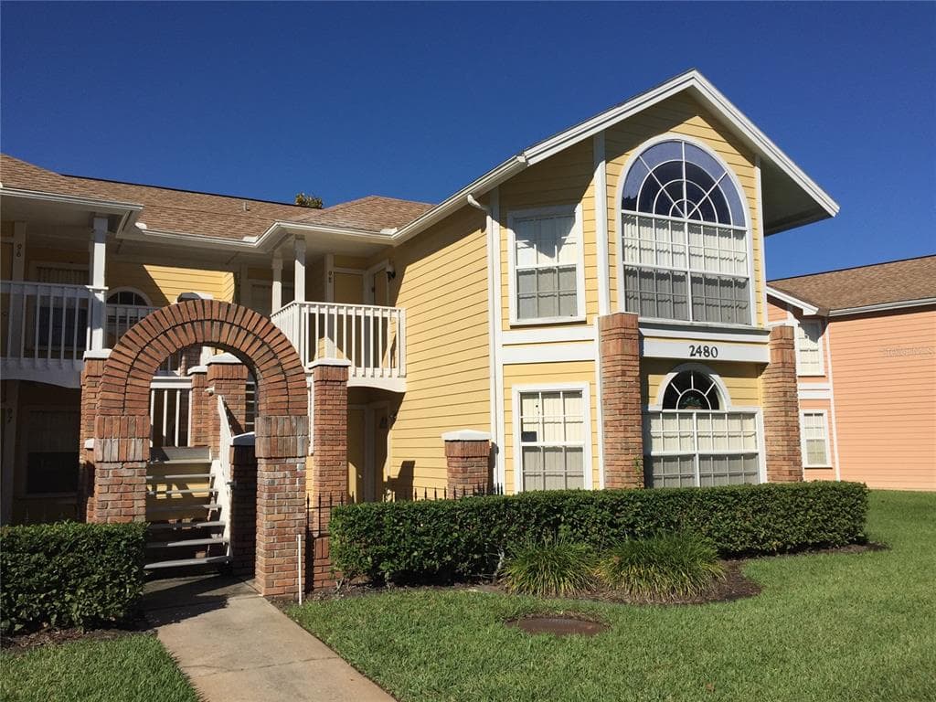2480 SWEETWATER CLUB CIRCLE # 98, KISSIMMEE, FL 34746