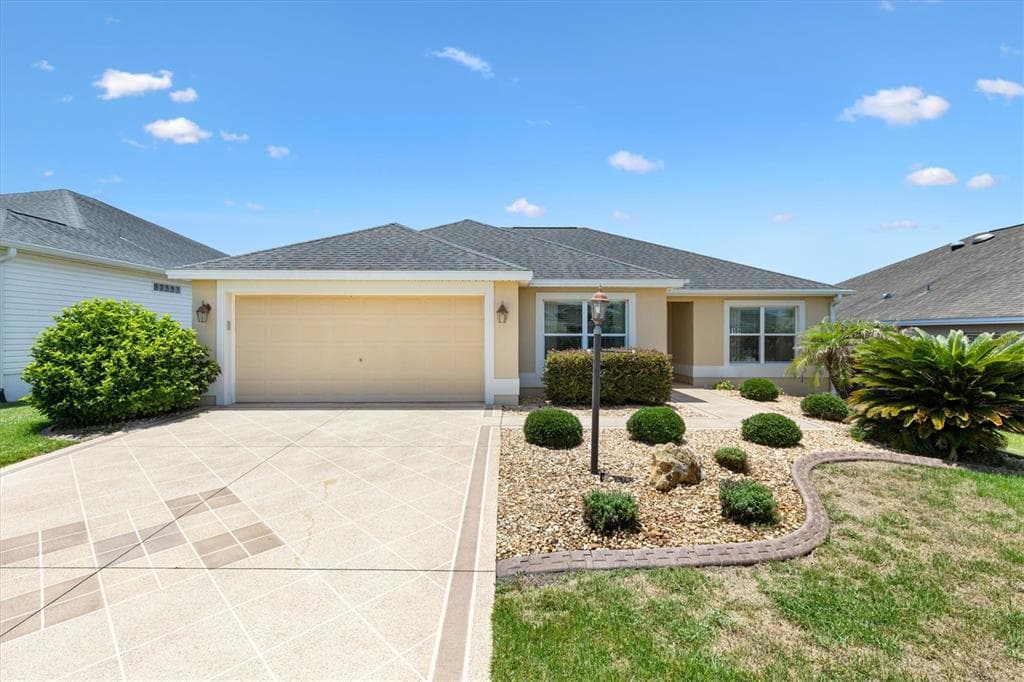 3104 BLACKSTOCK WAY, THE VILLAGES, FL 32163