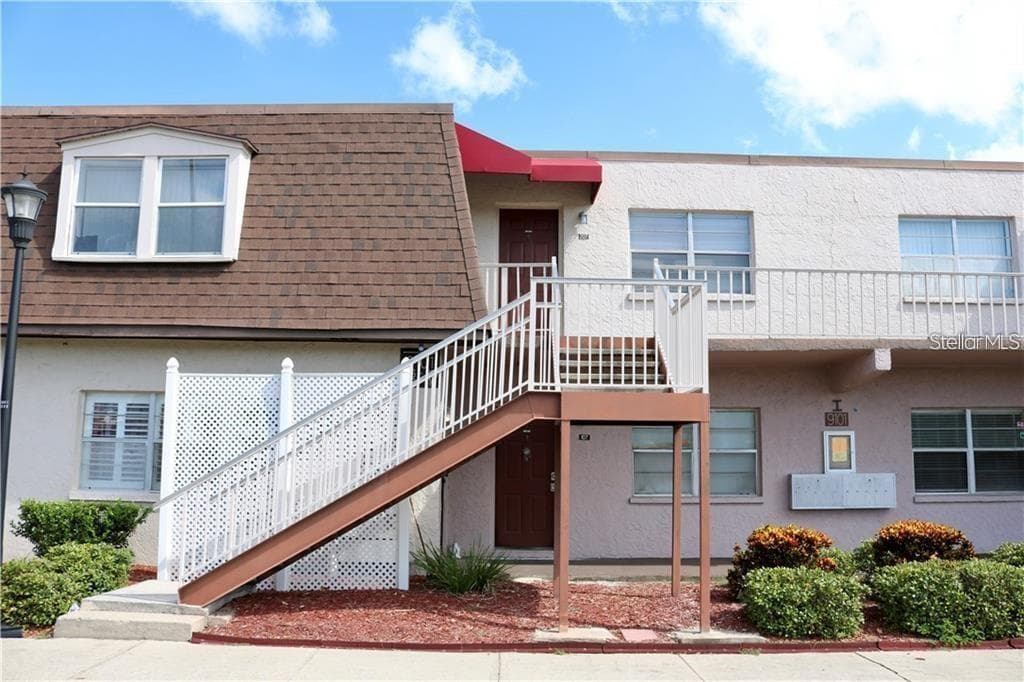 9101 W HILLSBOROUGH AVENUE # I207, TAMPA, FL 33615
