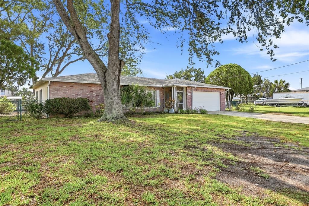 3332 GULF WINDS CIRCLE, HERNANDO BEACH, FL 34607