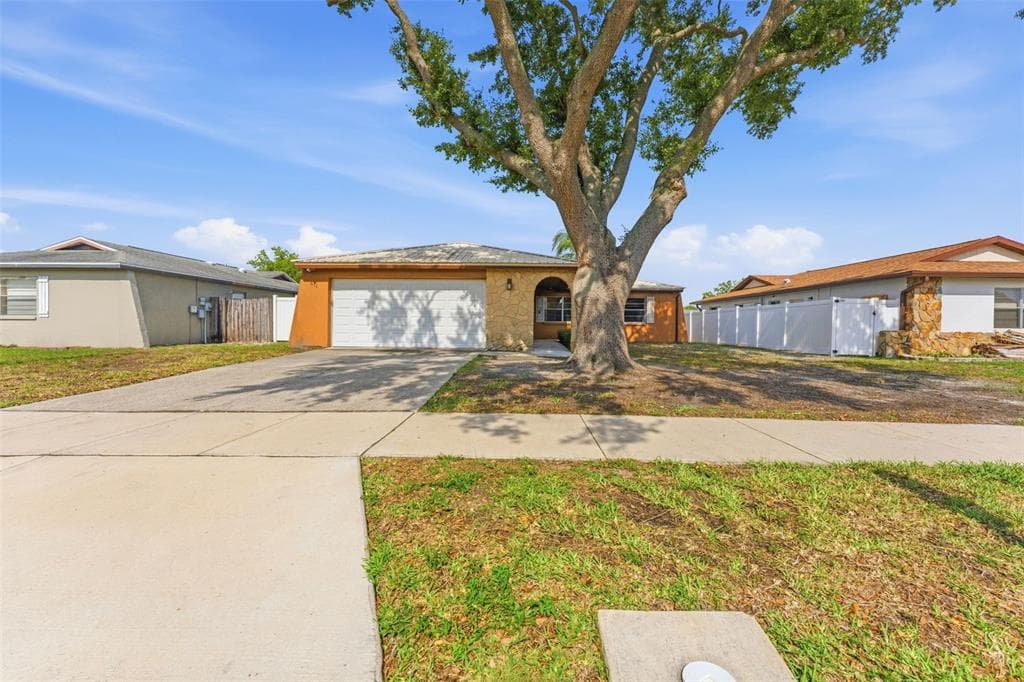 611 TANGERINE DRIVE, OLDSMAR, FL 34677