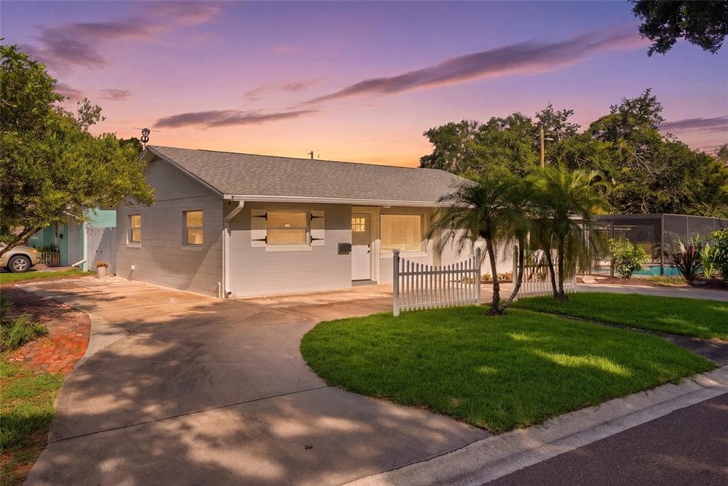 695 41ST STREET N, ST PETERSBURG, FL 33713