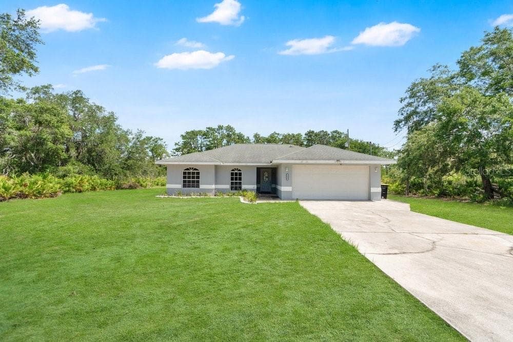 3450 PARK AVENUE, INDIAN LAKE ESTATES, FL 33855