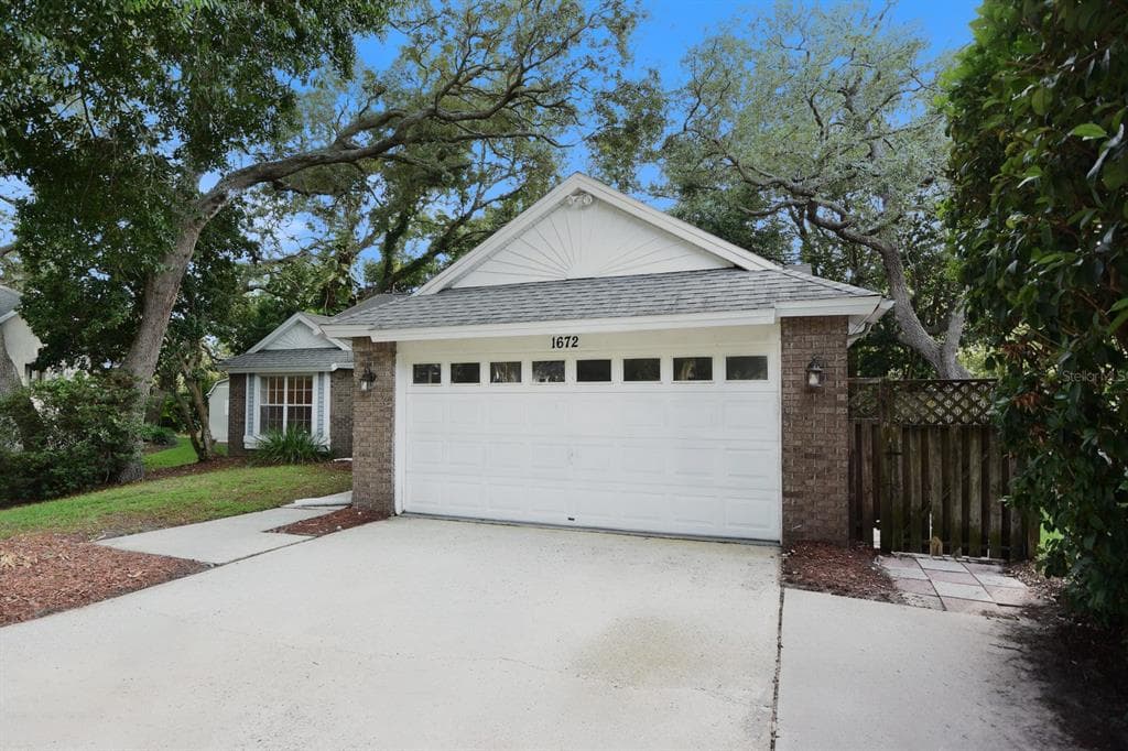 1672 COUNTRYWOOD STREET, TARPON SPRINGS, FL 34689