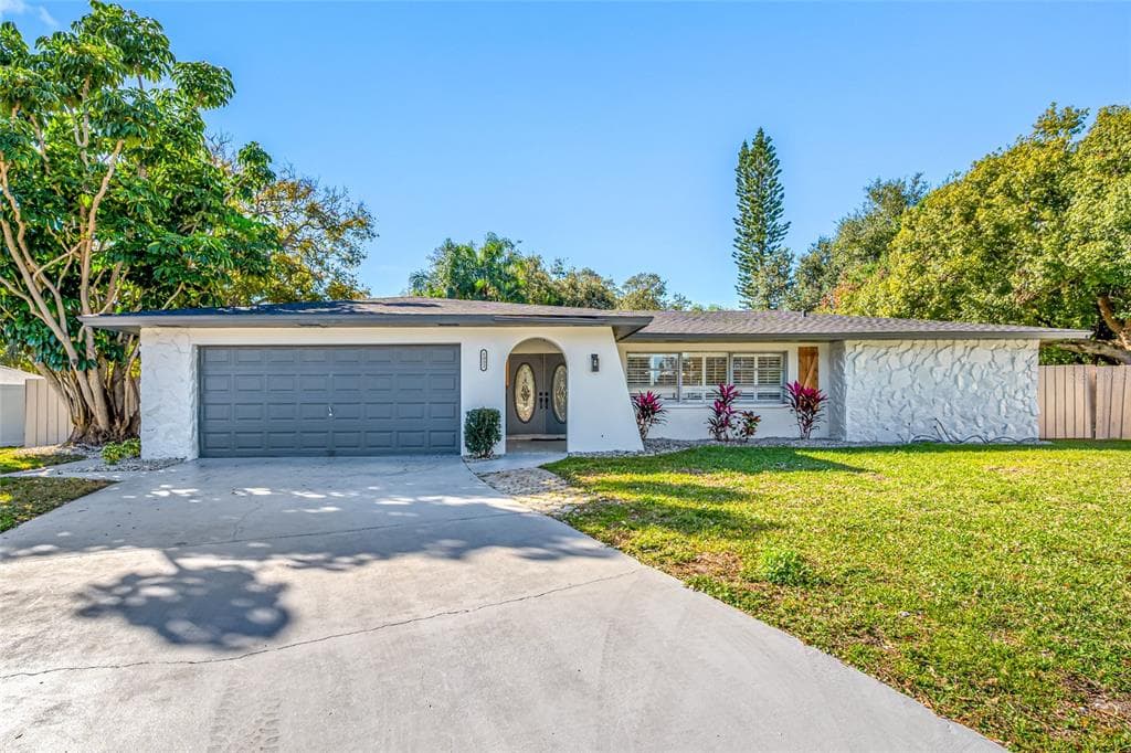 1932 ORO COURT, CLEARWATER, FL 33764