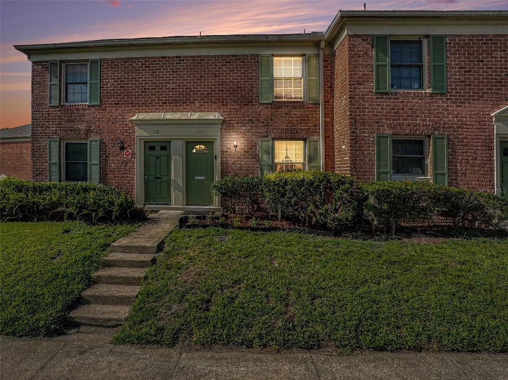 120 GEORGETOWN DRIVE # 120, CASSELBERRY, FL 32707