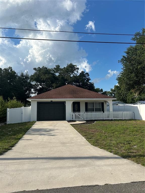 702 LEMON AVE, DUNDEE, FL 33838