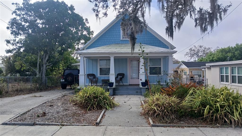 542 DIVISION STREET, TARPON SPRINGS, FL 34689