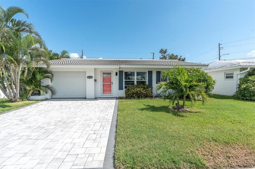 3715 98TH AVENUE N # 3, PINELLAS PARK, FL 33782