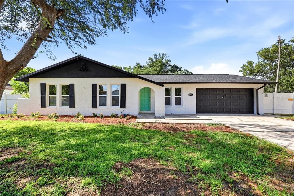3304 KING RICHARD COURT, SEFFNER, FL 33584