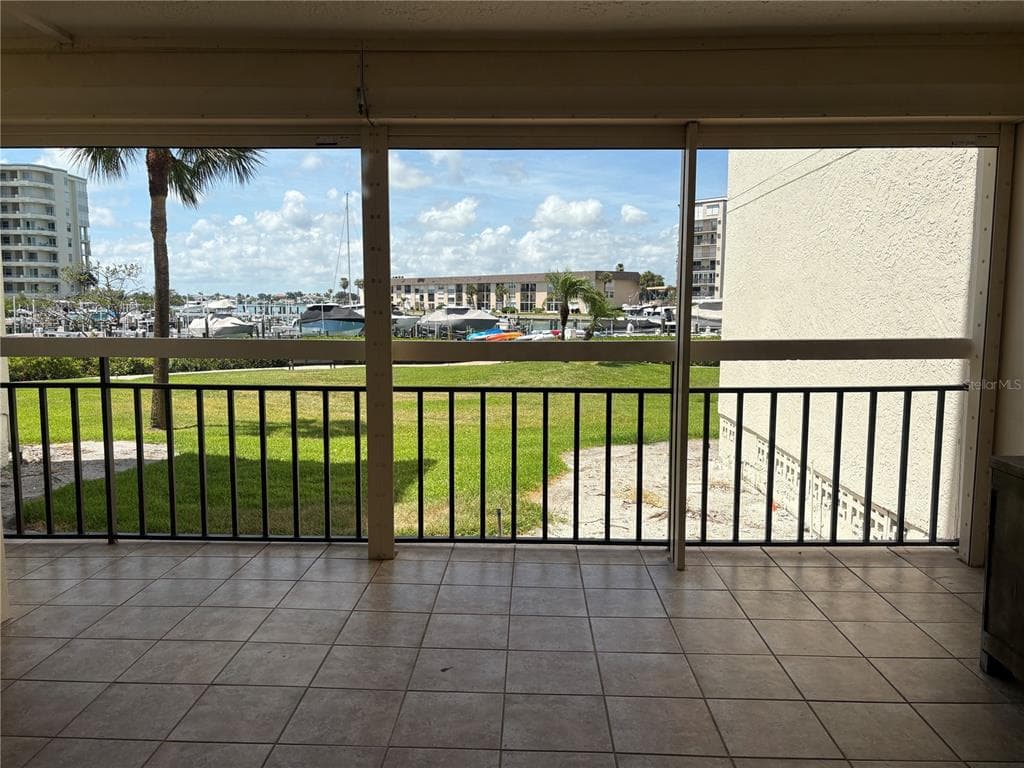 7907 SAILBOAT KEY BOULEVARD S # 105, SOUTH PASADENA, FL 33707