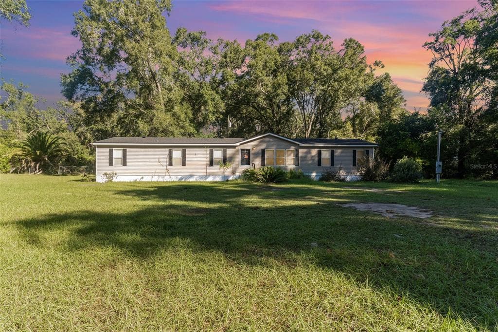 18905 NW 250TH STREET, HIGH SPRINGS, FL 32643