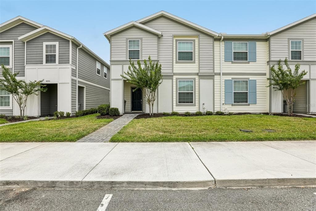 4290 LANA AVENUE, DAVENPORT, FL 33897