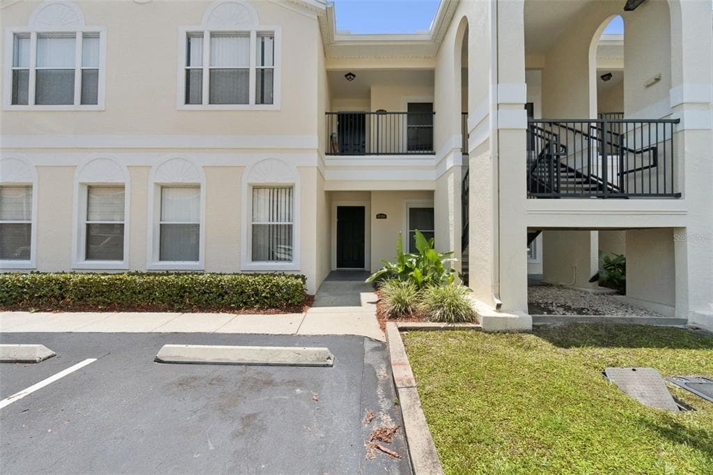 8818 GRAND PALMS CIRCLE # A, KISSIMMEE, FL 34747
