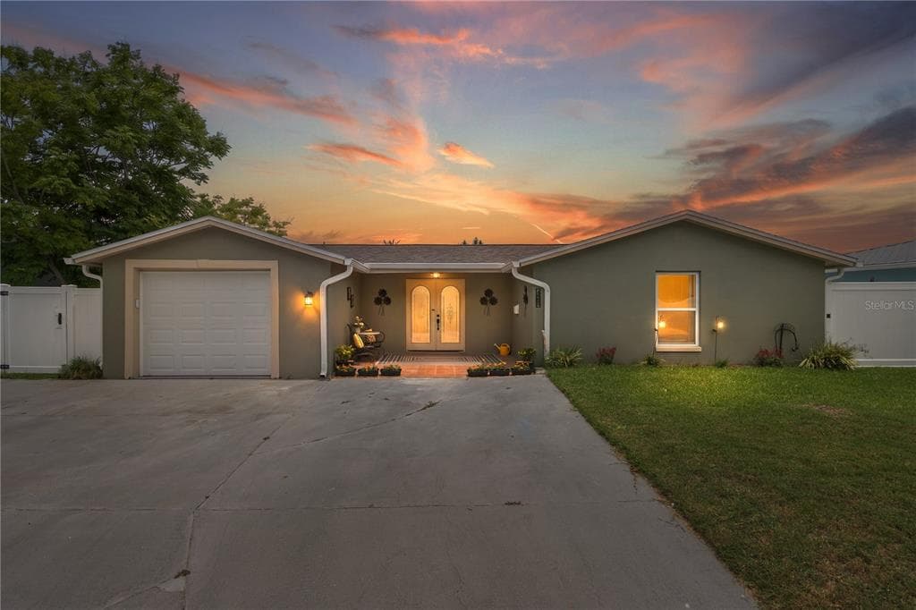 4865 SHELL STREAM BOULEVARD, NEW PORT RICHEY, FL 34652