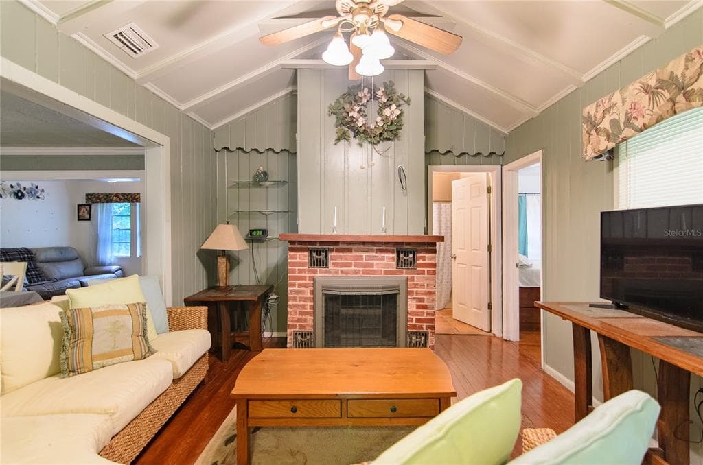 257 DESOTO AVENUE, DE LEON SPRINGS, FL 32130