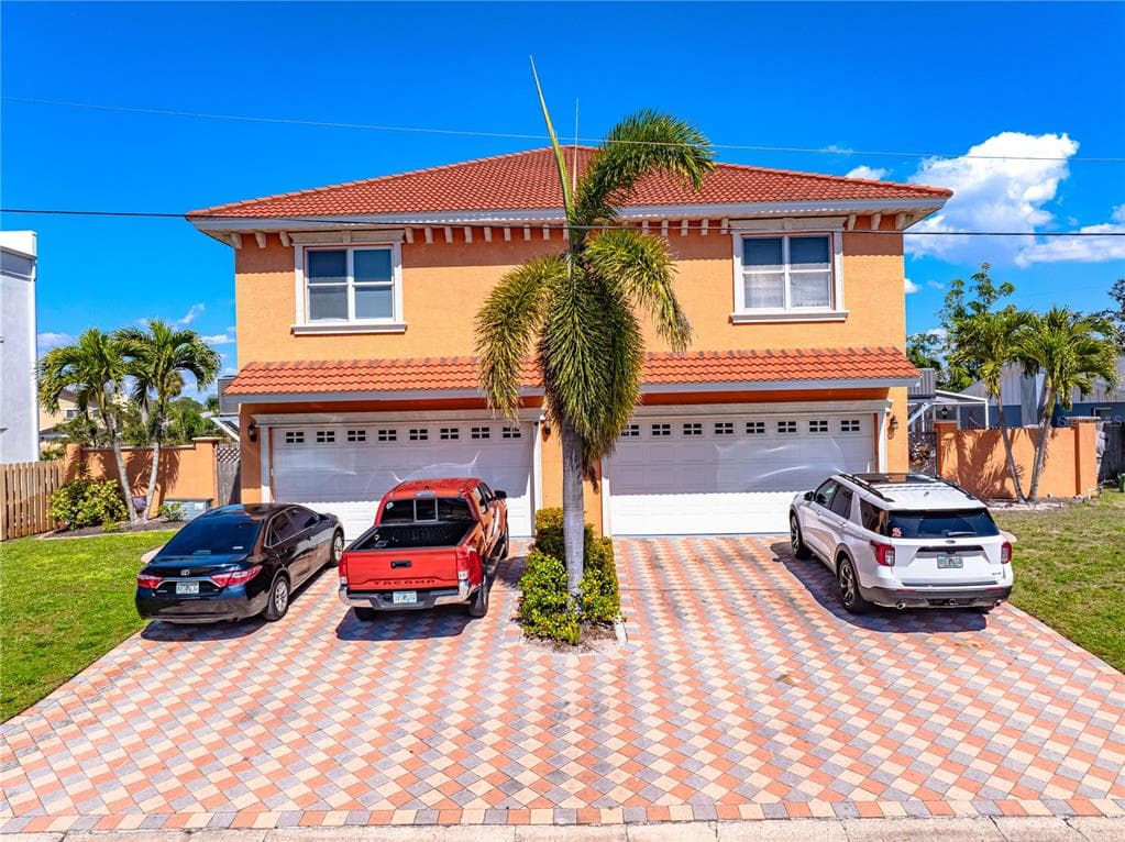 2119 & 2125 MONTCLAIR DRIVE # 1 & 2, SARASOTA, FL 34231