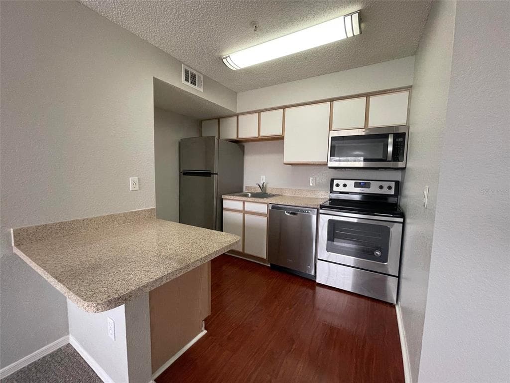 2206 ANTIGUA PLACE # 1037, KISSIMMEE, FL 34741