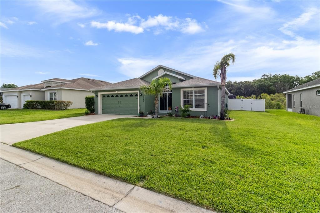 4562 FAIRWAY OAKS DRIVE, MULBERRY, FL 33860
