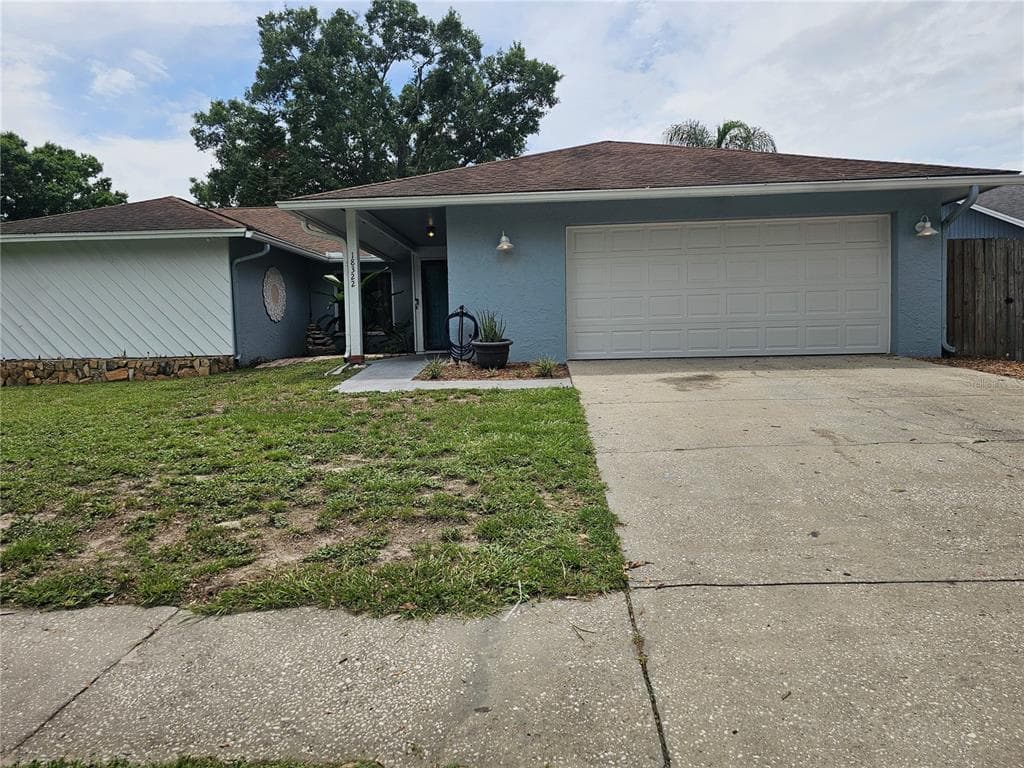 18322 SWAN LAKE DRIVE, LUTZ, FL 33549