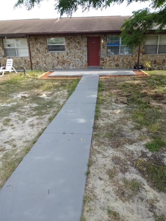 27 W RAYMOND STREET, AVON PARK, FL 33825