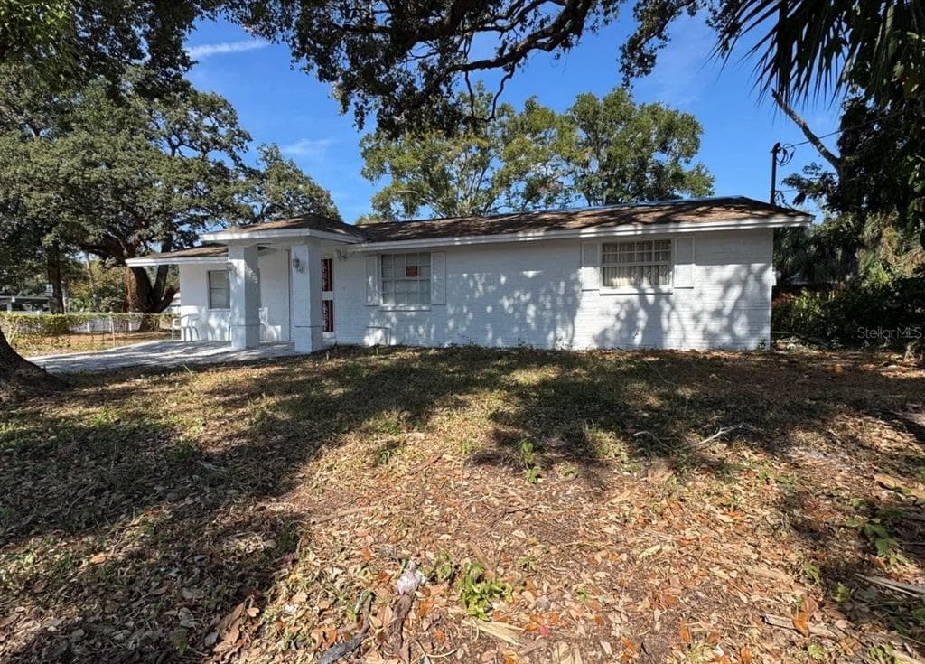 2620 E 33RD AVENUE, TAMPA, FL 33610