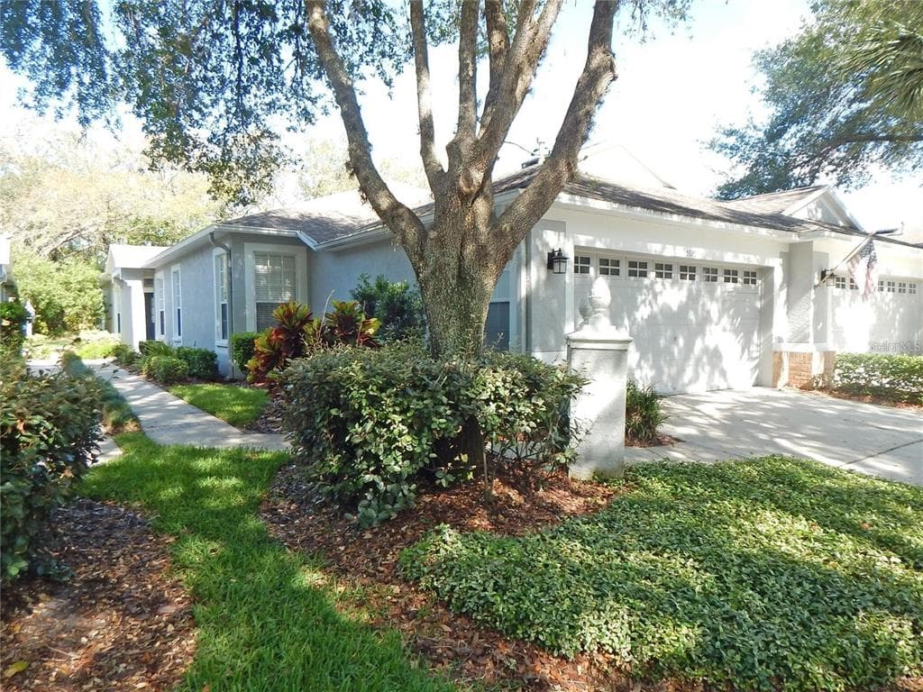 5925 SANDHILL RIDGE DRIVE, LITHIA, FL 33547